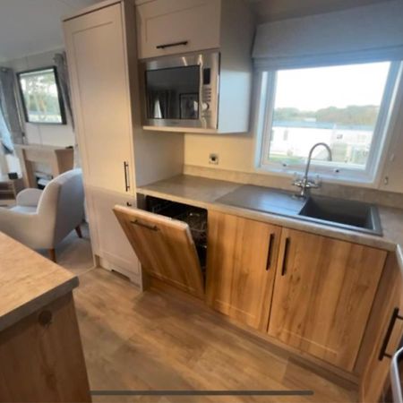 2-6 Guests Holiday Chalet In Durdle Door Уест Лулуърт Екстериор снимка