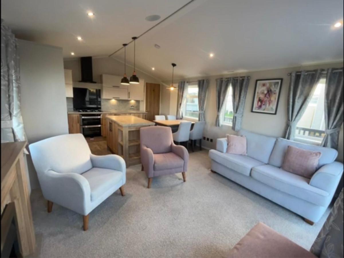 2-6 Guests Holiday Chalet In Durdle Door Уест Лулуърт Екстериор снимка
